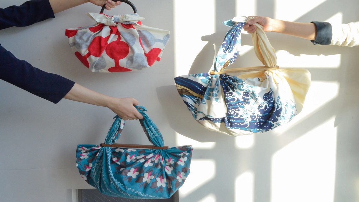 Furoshiki: The evolution of a sustainable tradition and its global market impact